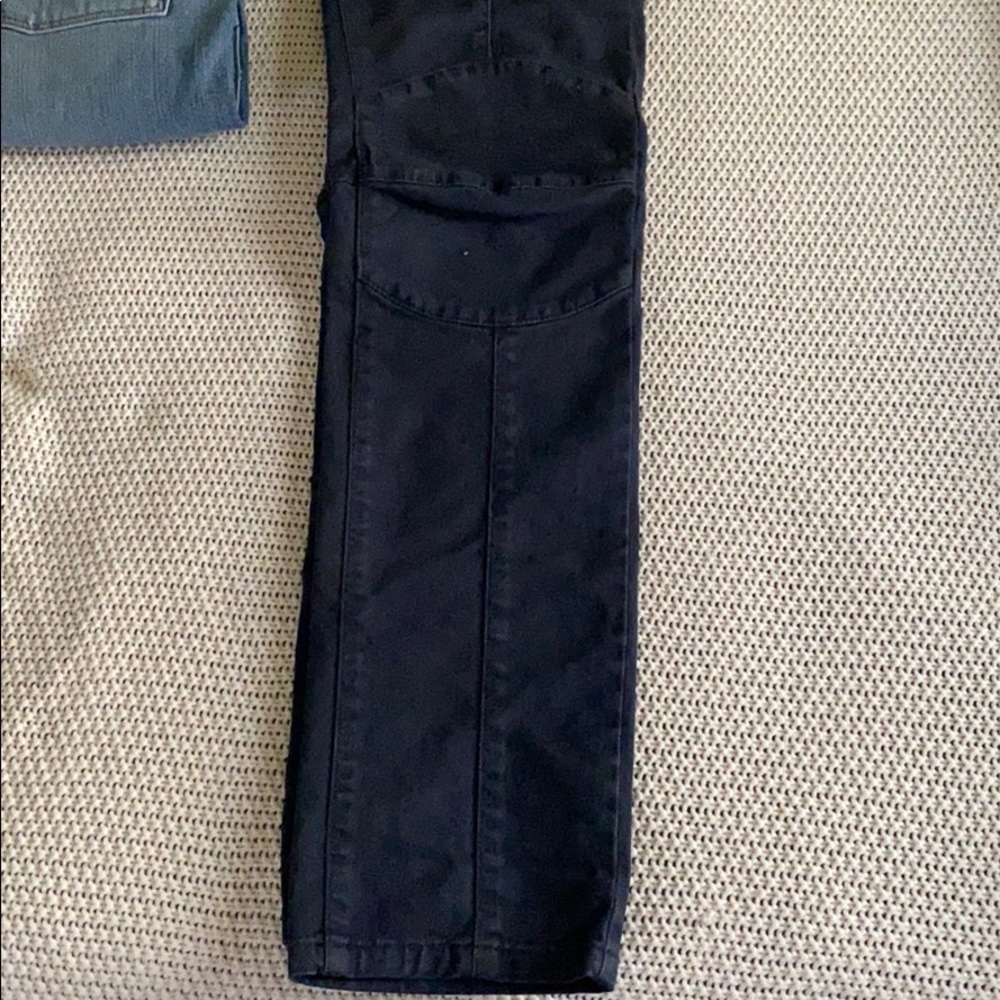 Balmain - Picture 2 of 6